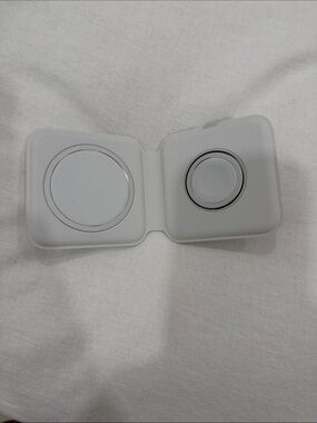 Apple MagSafe Duo Style Foldable Charger